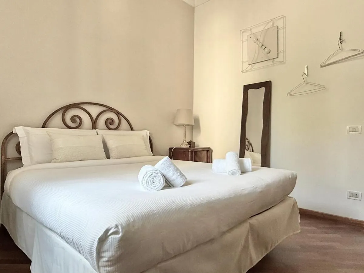 Apartment Incantevole Appartamento Ai Piedi Di Piazzale Michelangelo Florence